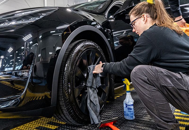 Hamilton's Premium Car Wash Experience Dry N Shine